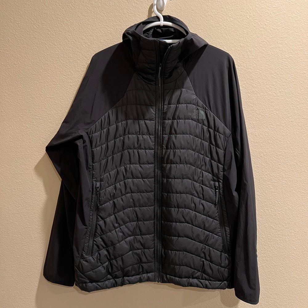 North Face light down on body jacket